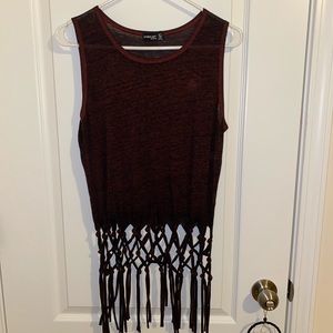 maroon tank